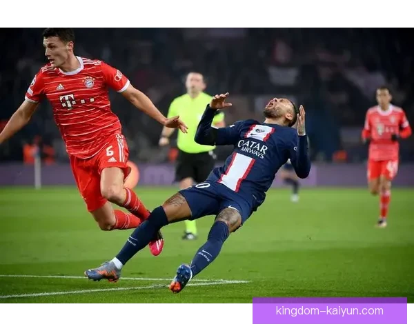 内马尔转会巴萨回忆引发球迷热议，昔日表现依旧闪耀。